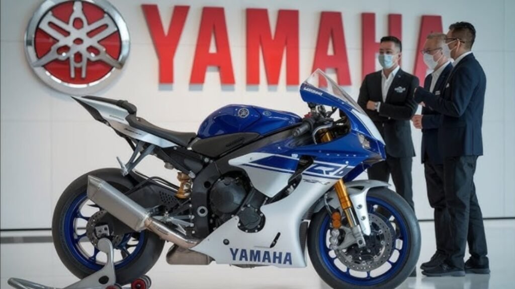 Yamaha YZF R1